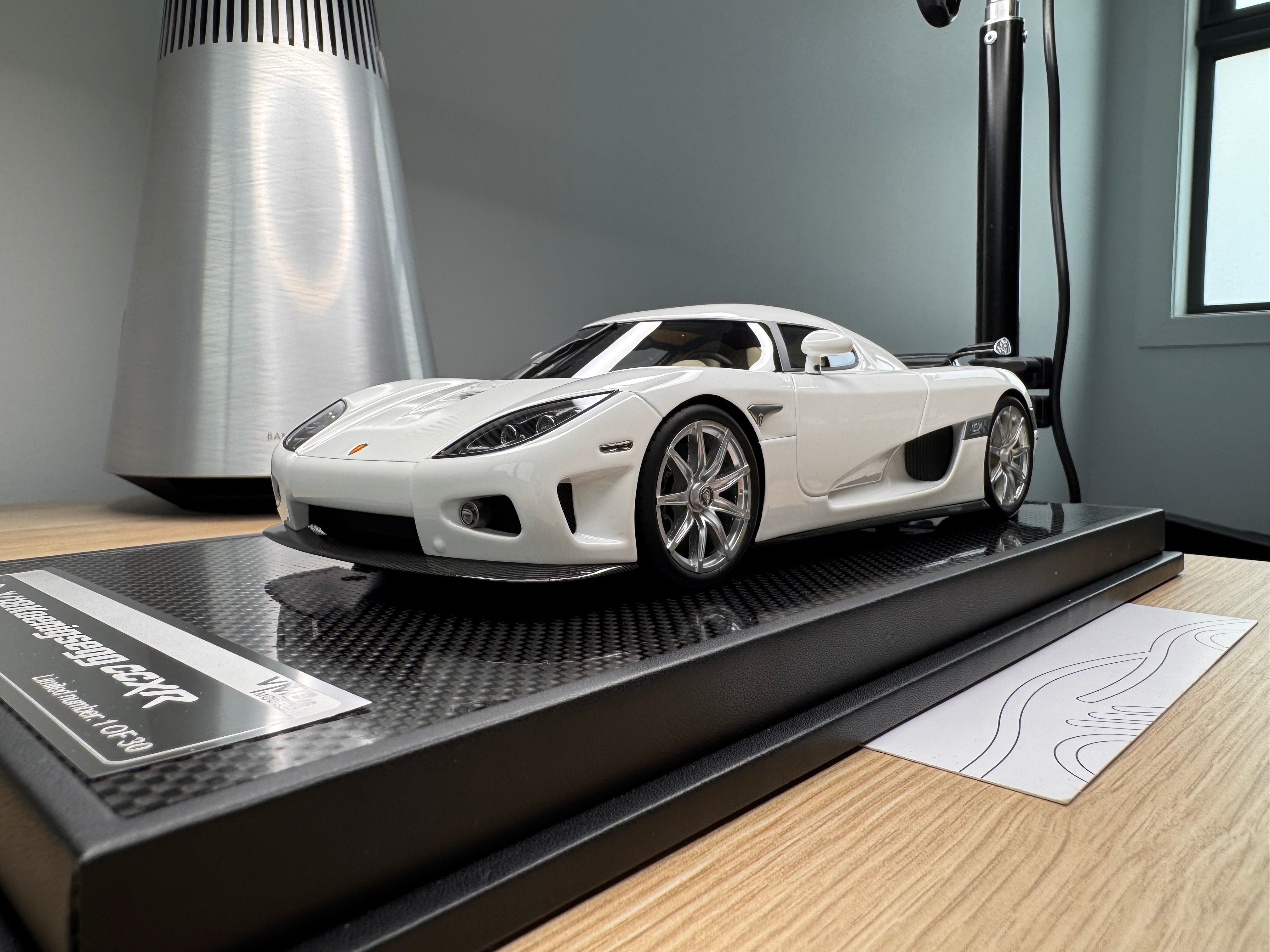 Koenigsegg CCXR - Pearl White - 1:18