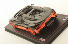Load image into Gallery viewer, Bugatti W16 Mistral - World Record Configuration - 1:18
