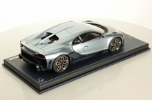 Load image into Gallery viewer, Bugatti Chiron Profilee - launch spec - 1:18
