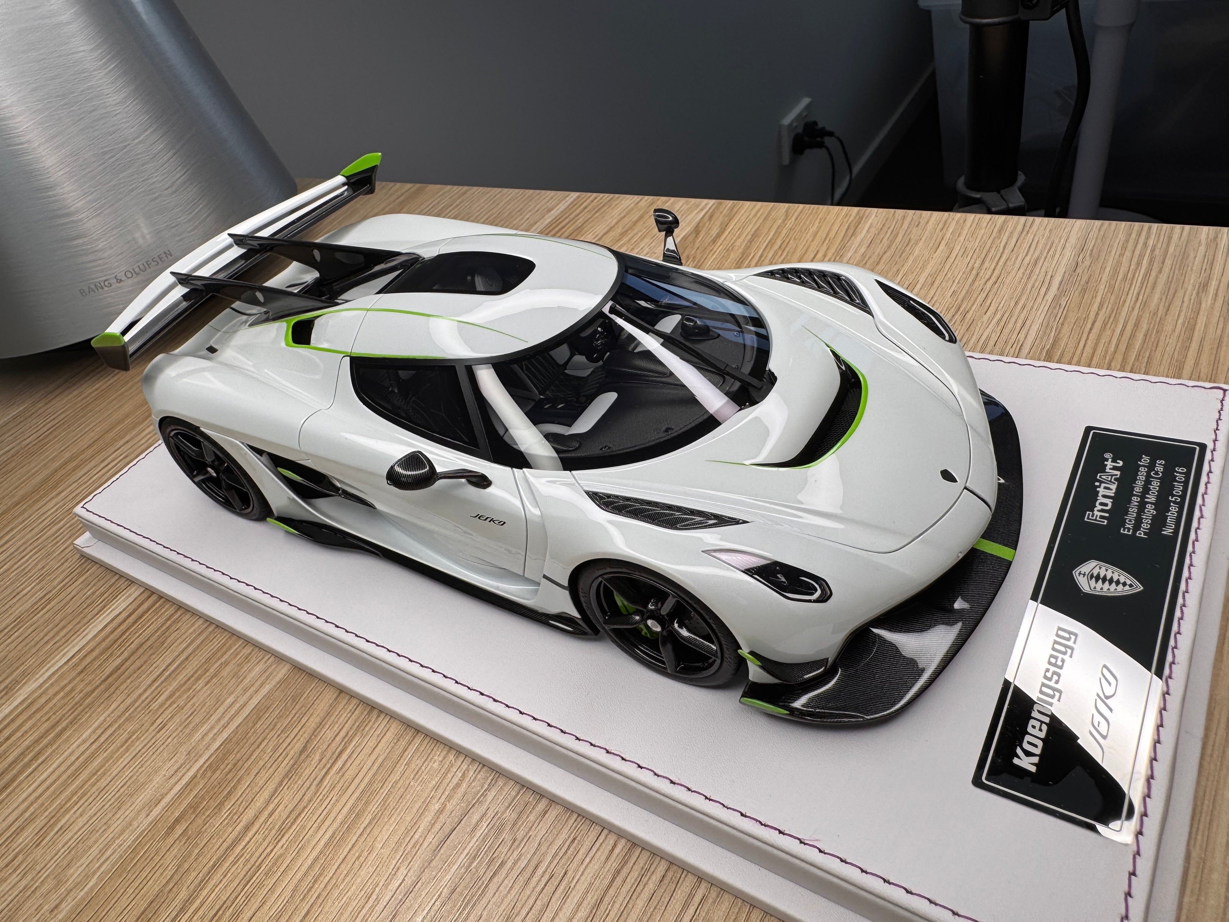 Koenigsegg Jesko 7362 PMC Special Project - Crystal White - 1:18