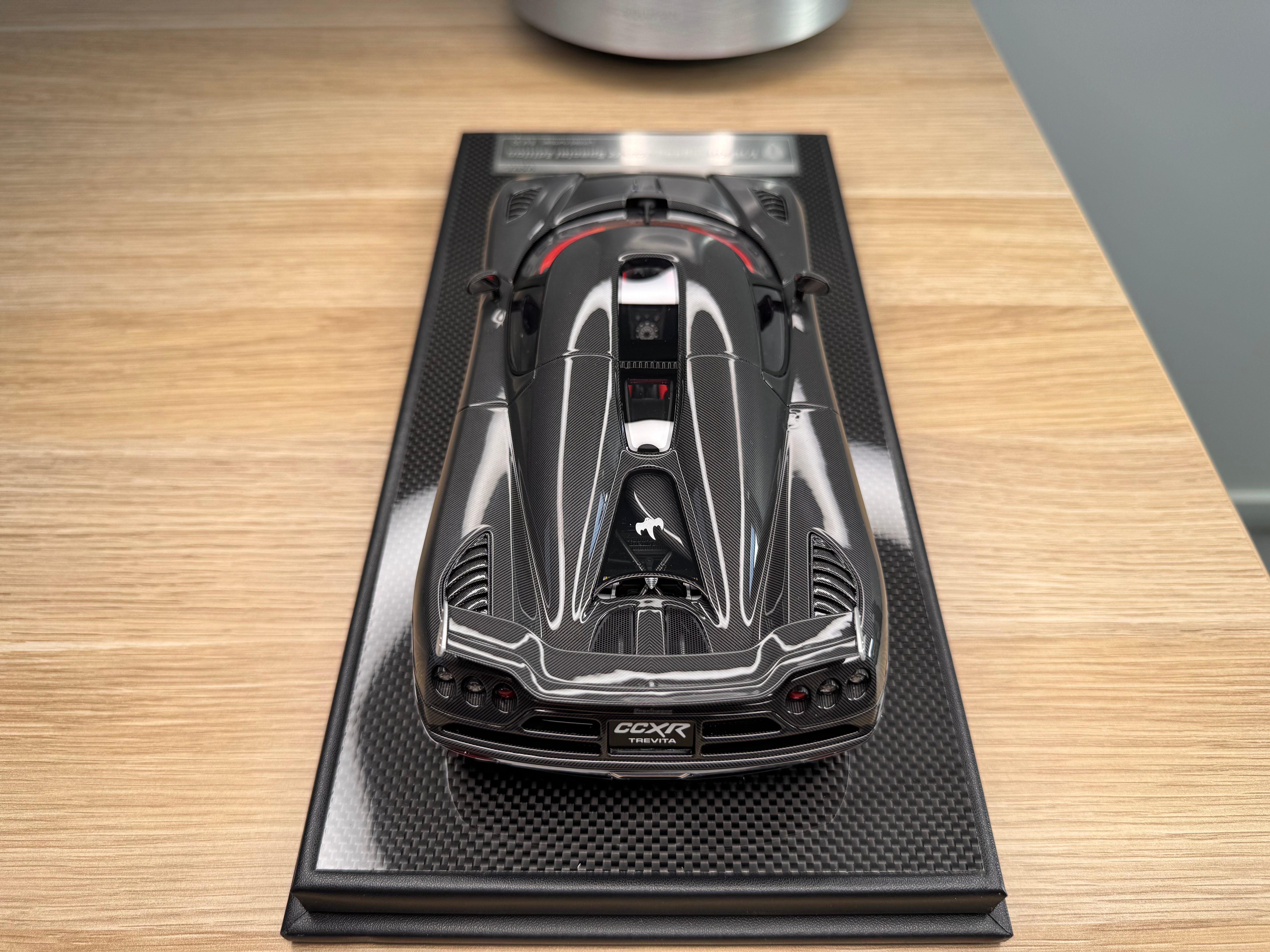 Koenigsegg CCXR - Black Carbon - 1:18