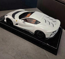 Load image into Gallery viewer, Ferrari 812 Competizione - Arcobaleno Lucido - 1:18
