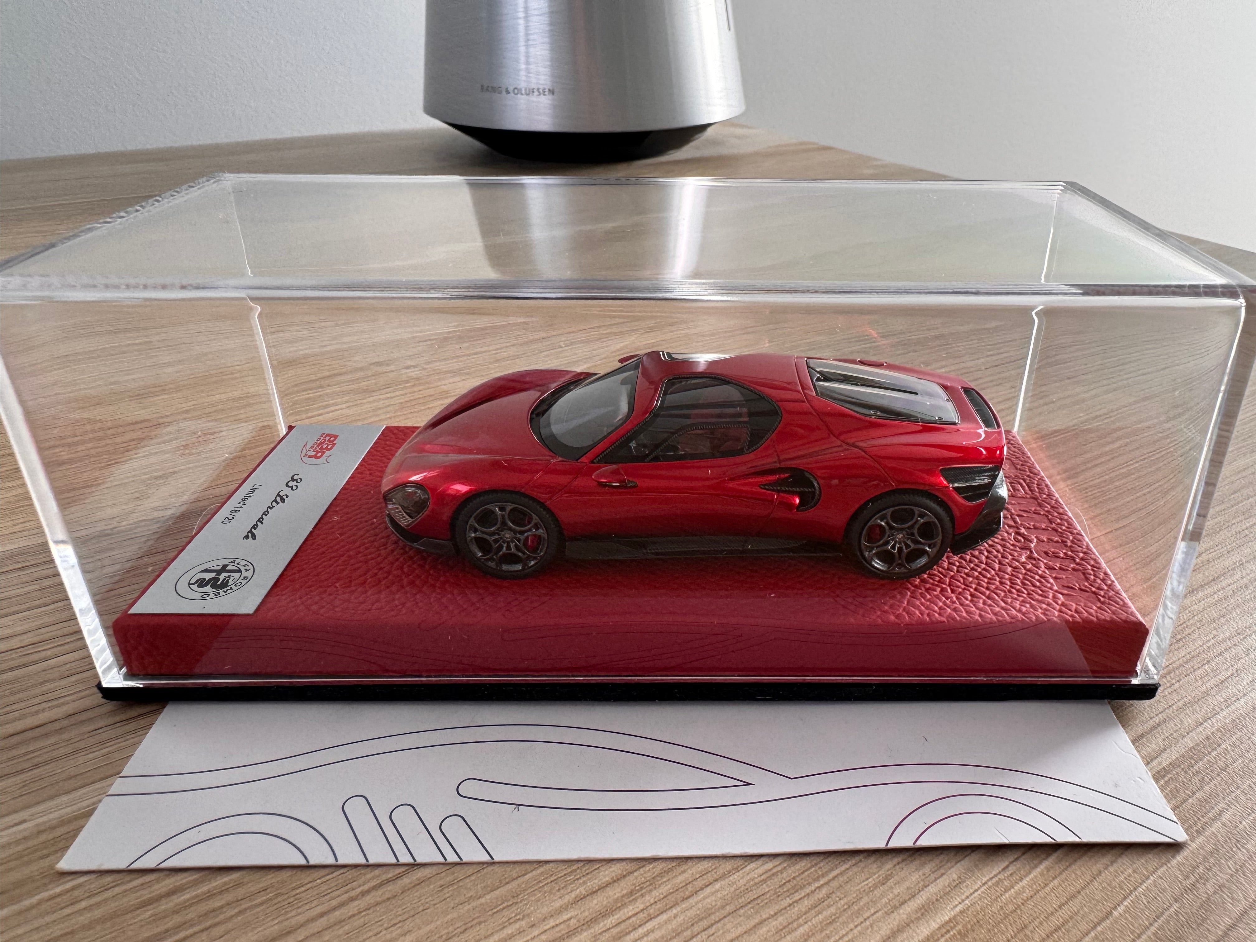 Alfa Romeo 33 Stradale - Red Villa D'Este - 1:43