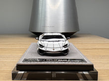 Load image into Gallery viewer, Lamborghini Aventador SV - Gloss White / Black Stripes - 1:43

