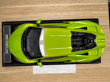 Load image into Gallery viewer, Lamborghini Revuelto - Verde Ithaca - 1:18
