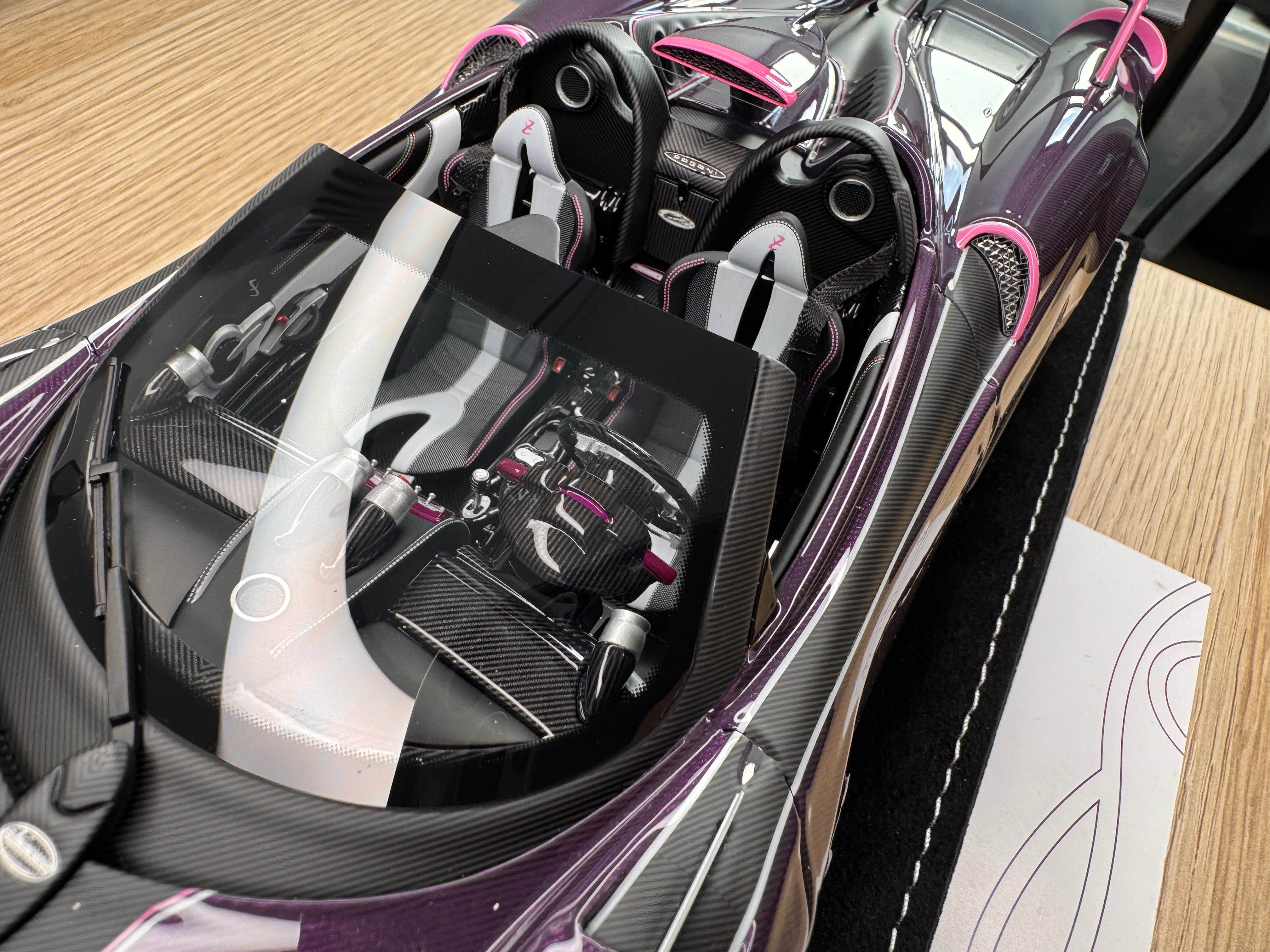 Pagani Huayra Roadster - ZY - 1:18