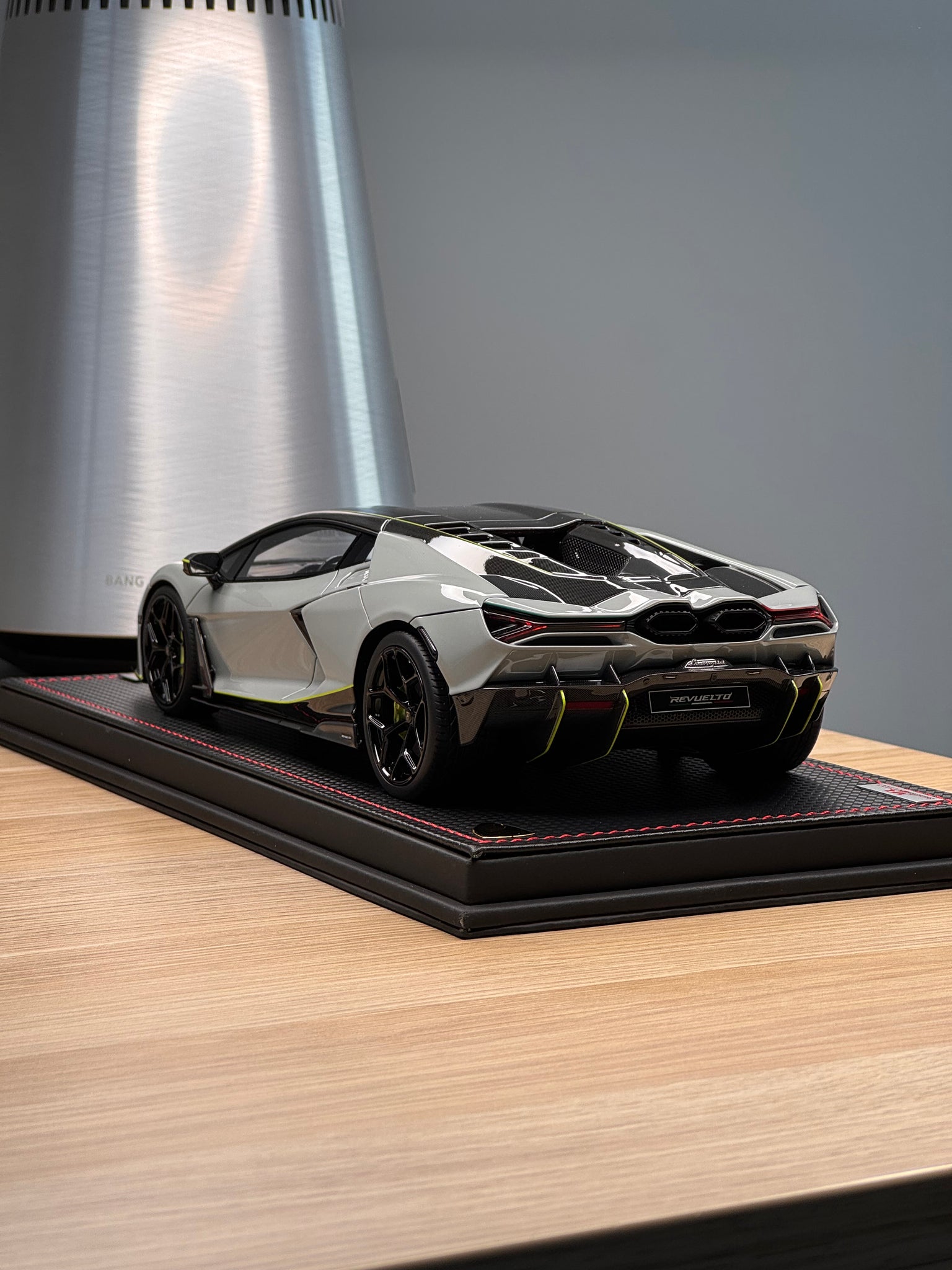 MODELLINO AUTO STATICO BURAGO LAMBORGHINI REVUELTO HYBRID 2023 ARANCIO MODELLINO AUTO STATICO BURAGO LAMBORGHINI REVUELTO HYBRID 2023 ARANCIO