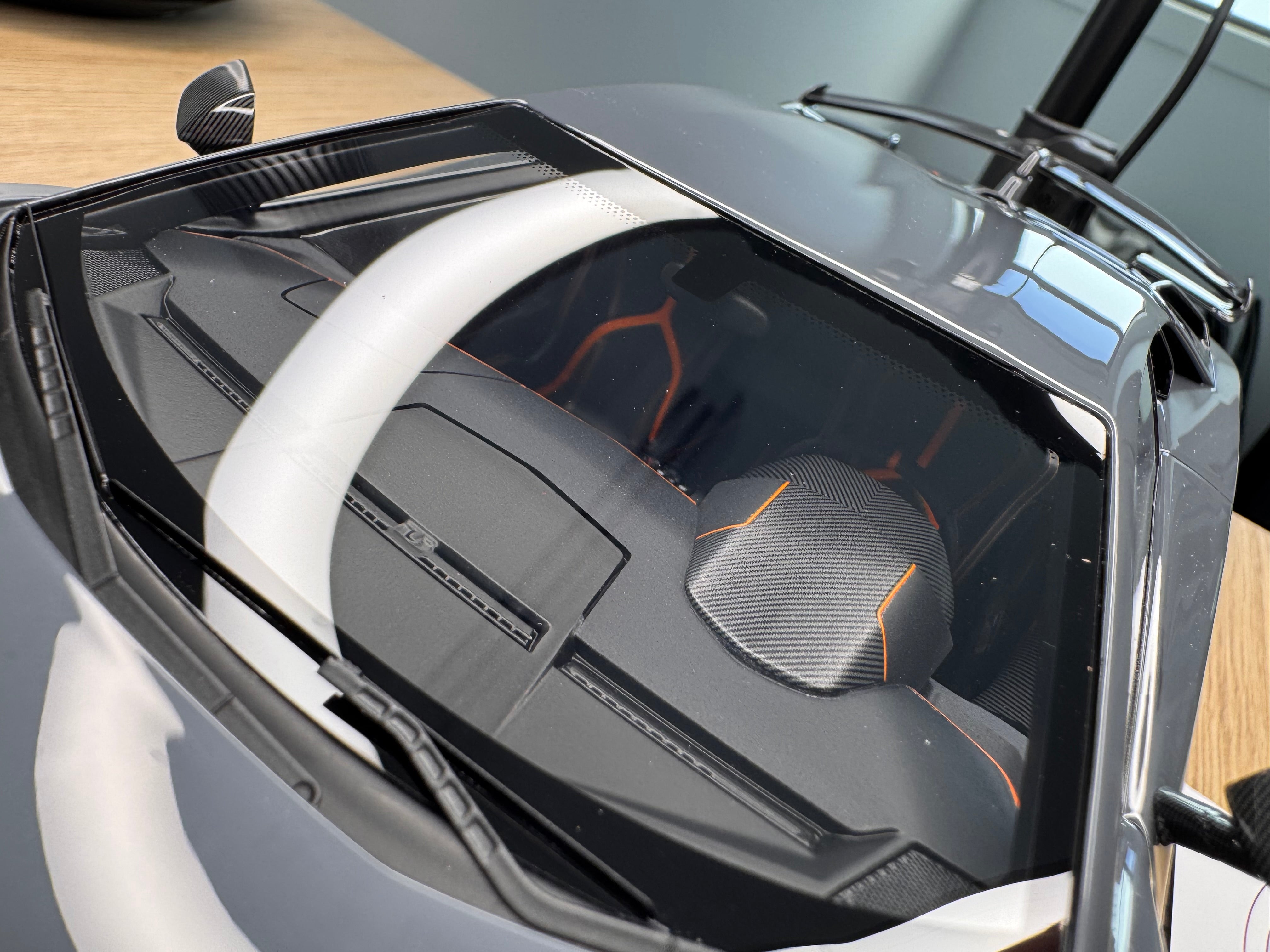 Lamborghini Aventador SVJ - Grigio Telesto - 1:18