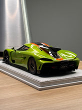 Load image into Gallery viewer, Koenigsegg Jesko Absolut 7373 PMC Special Project - Jesko Green - 1:18
