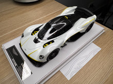 Load image into Gallery viewer, Aston Martin Valkyrie PMC Special Project - pearl white - 1:18
