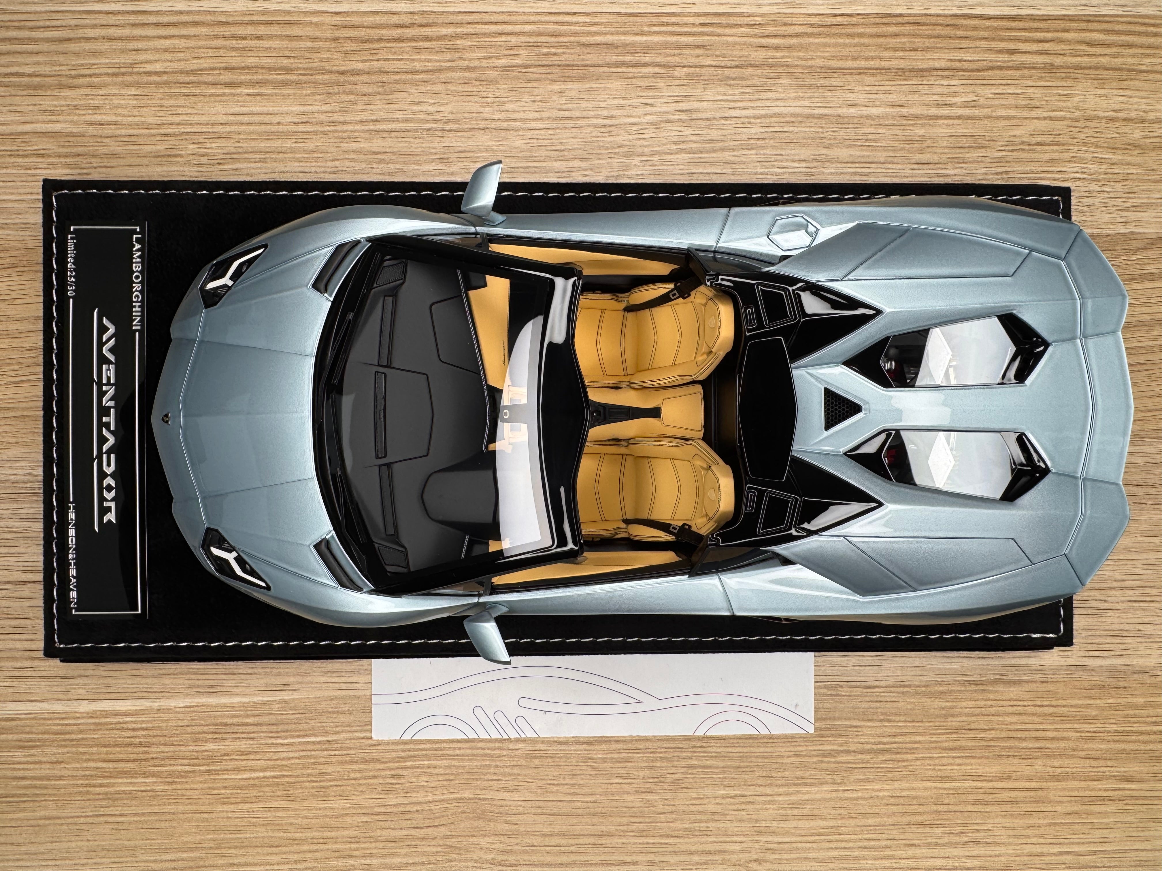 Lamborghini Aventador LP700-4 Roadster - Azzurro Thethis - 1:18