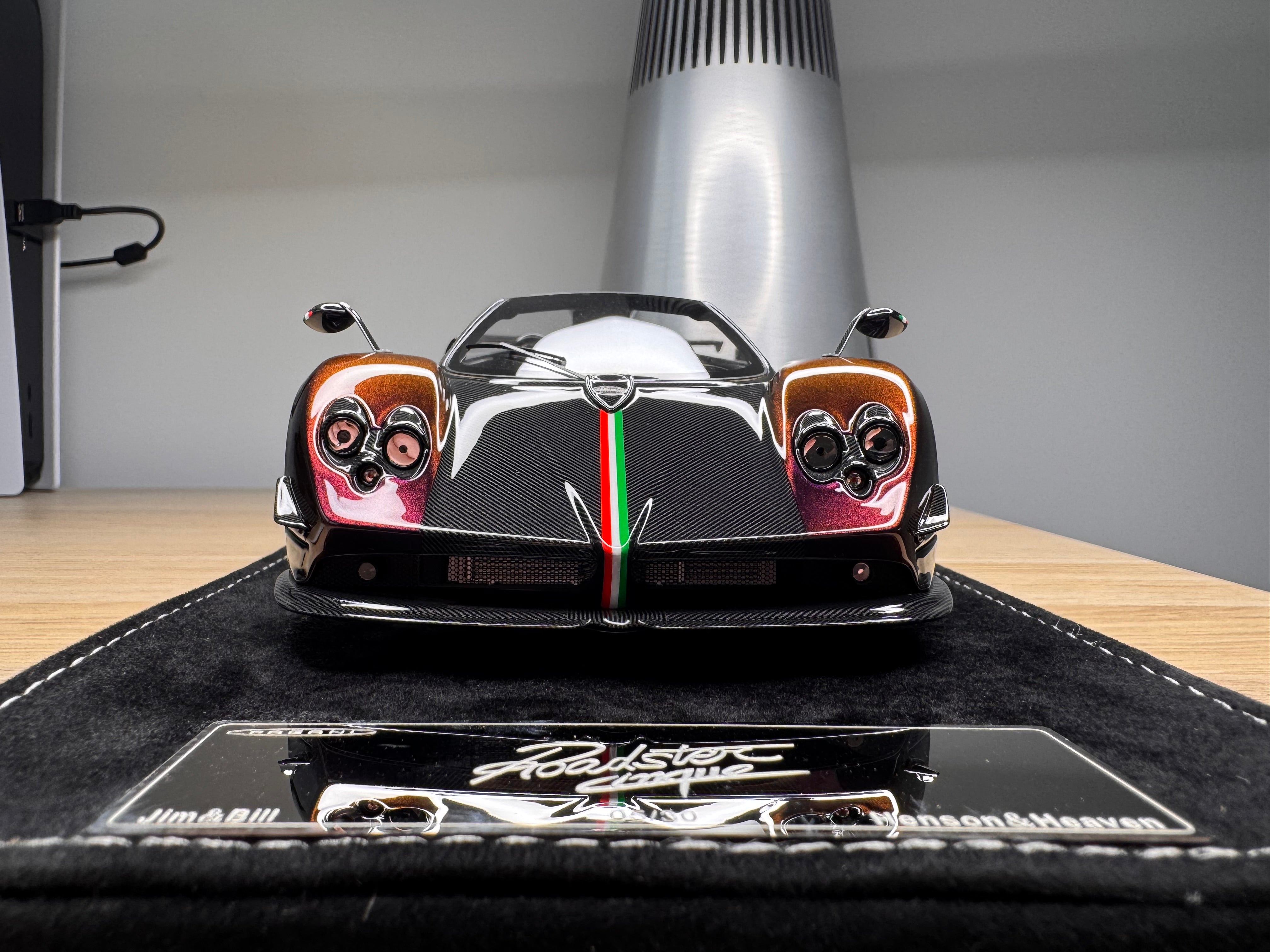 Pagani Zonda Cinque Roadster - Chameleon Purple / Carbon - 1:18