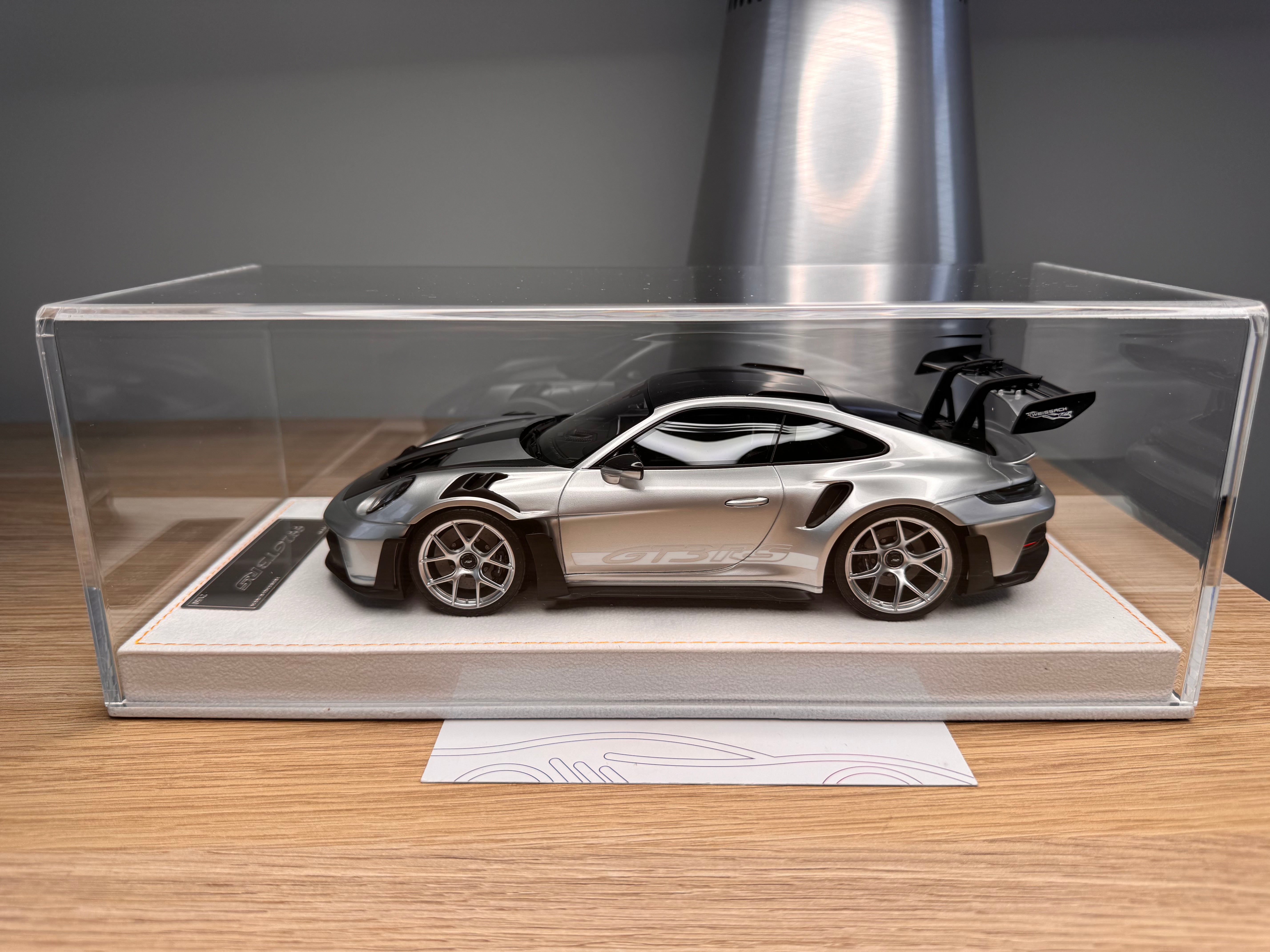 Porsche 911 992 GT3RS - GT Silver - 1:18