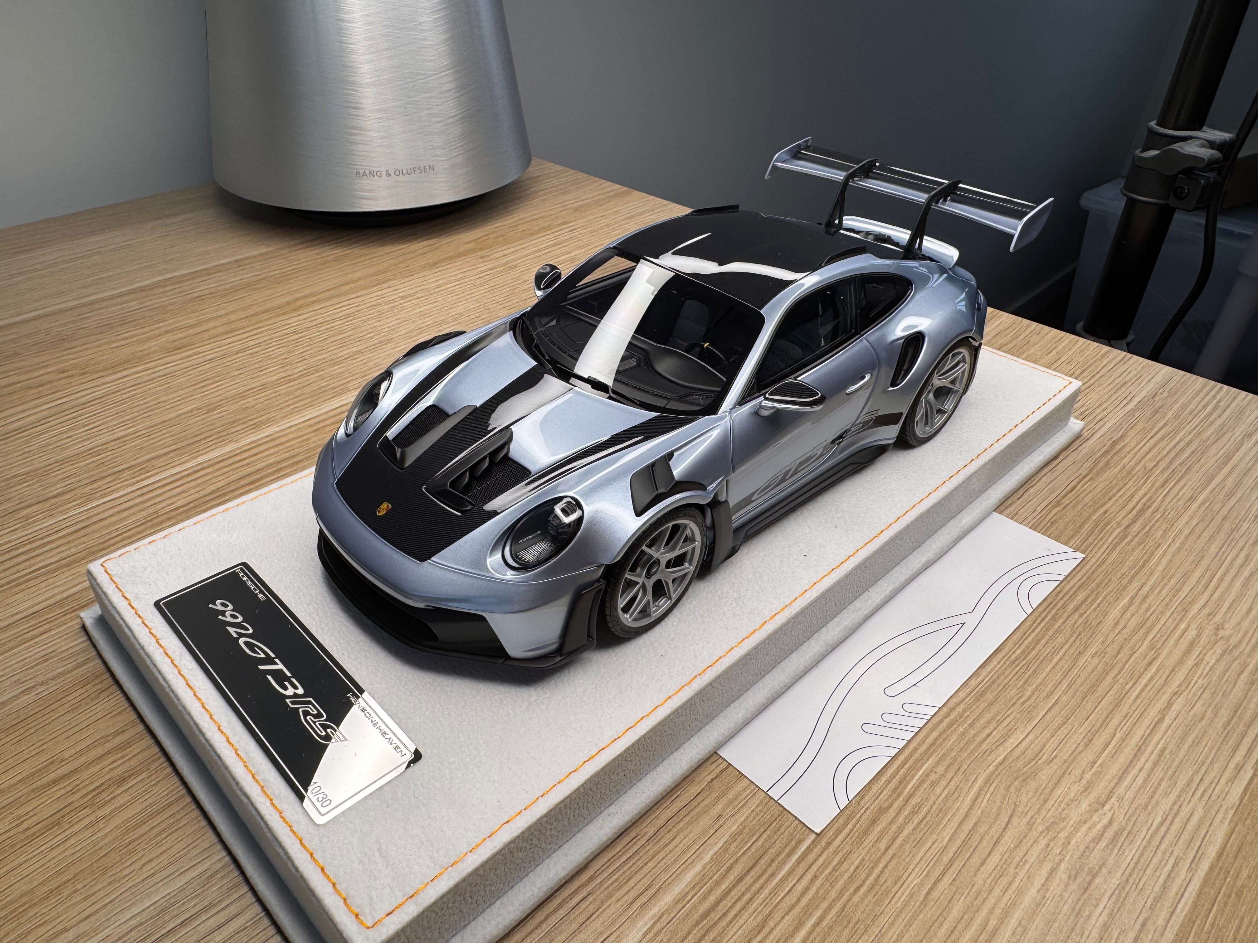 Porsche 911 992 GT3RS - Ice Blue - 1:18