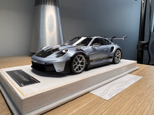 Load image into Gallery viewer, Porsche 911 992 GT3RS - Ice Blue - 1:18

