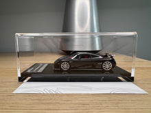 Load image into Gallery viewer, Koenigsegg CCXR Special Edition - Black Carbon - 1:43
