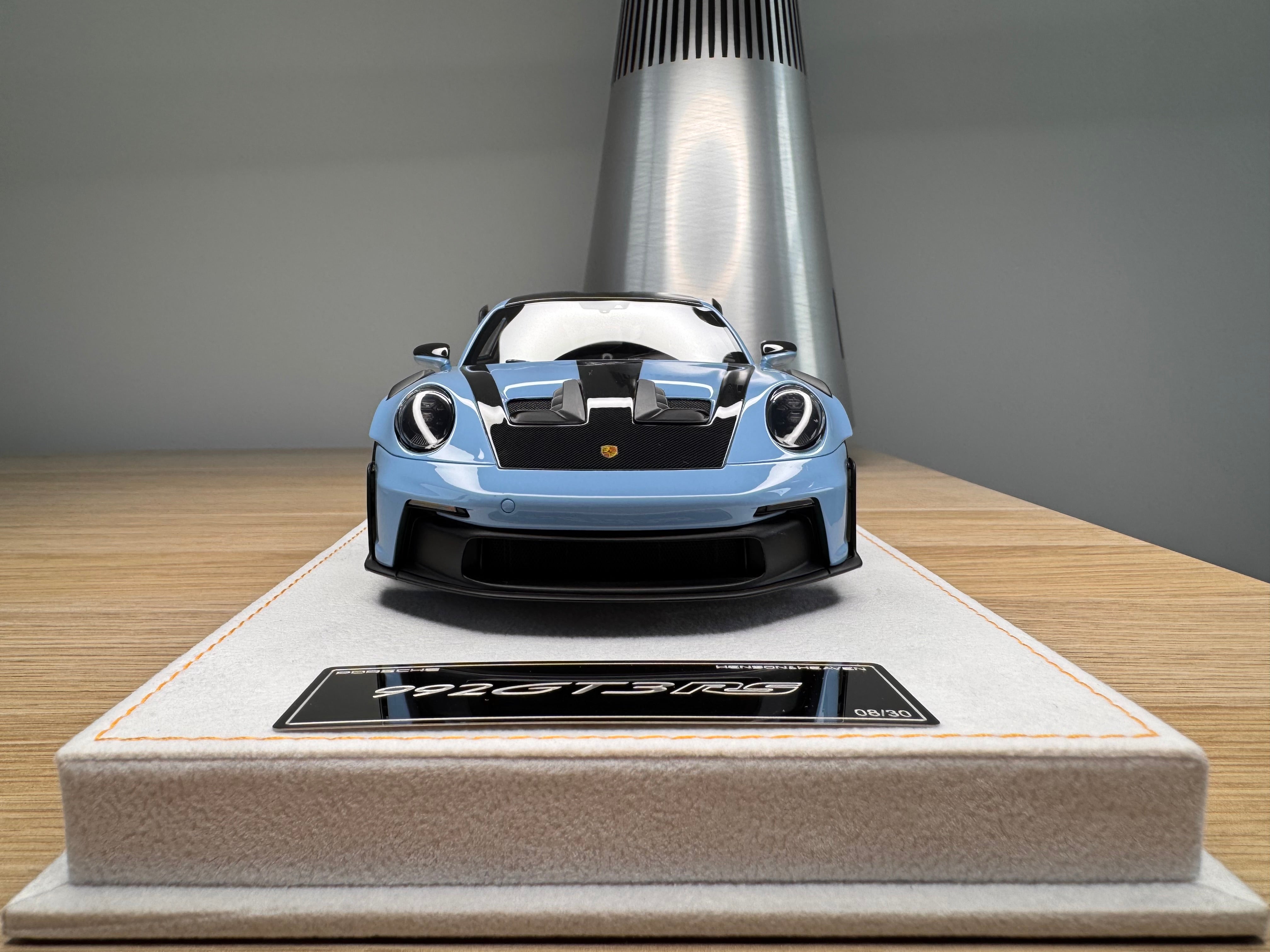 Porsche 911 992 GT3RS - Baby Blue - 1:18