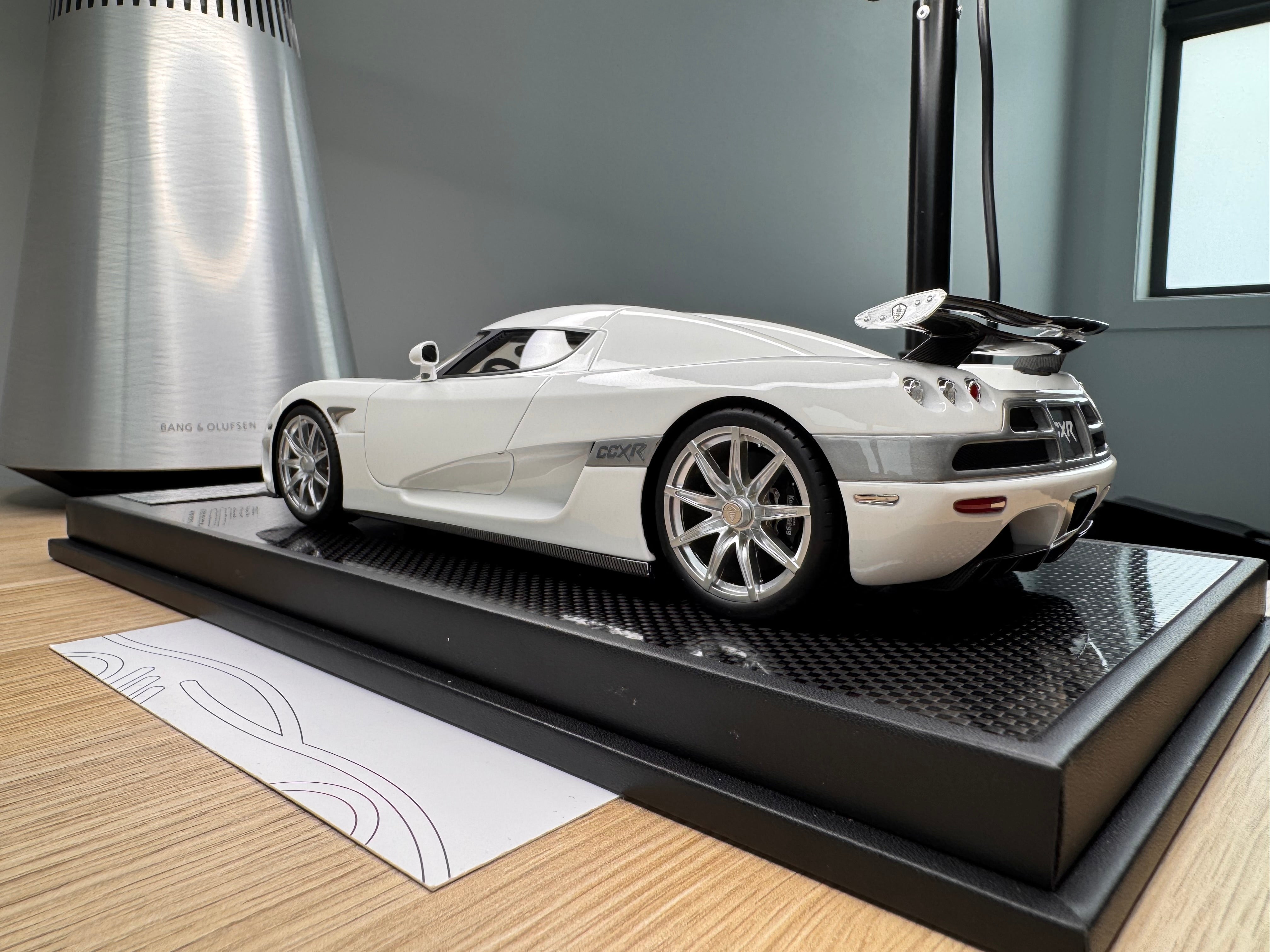 Koenigsegg CCXR - Pearl White - 1:18