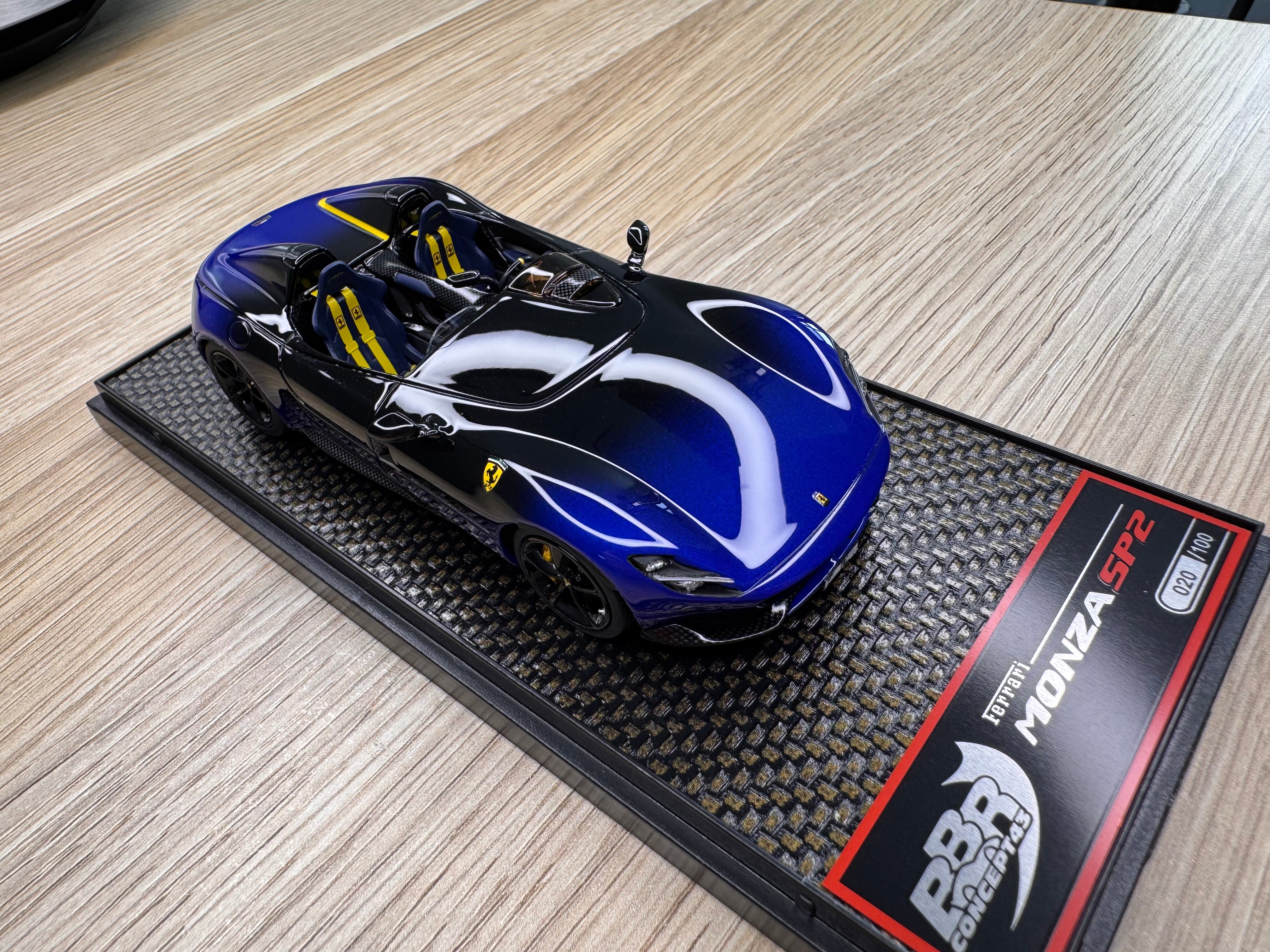 Ferrari Monza SP2 - Blu Viery - New Black Daytona - 1:43