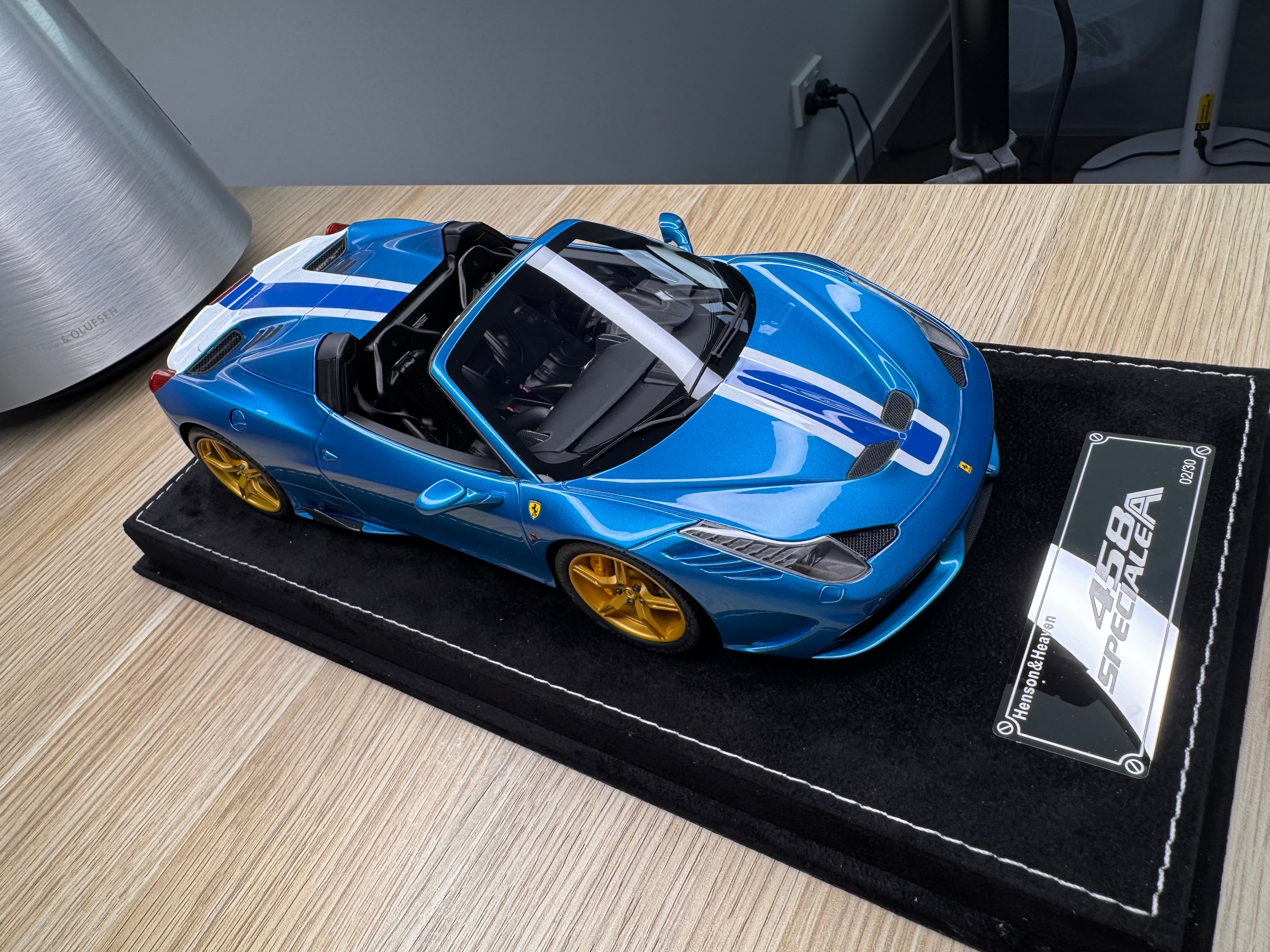 Ferrari 458 Speciale Aperta - Artemis Green / Blue - 1:18
