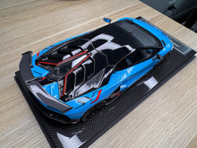 Load image into Gallery viewer, Lamborghini Aventador SVJ - Azzurro Flake / Red Stripe - 1:18
