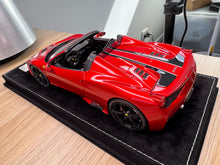 Load image into Gallery viewer, Ferrari 458 Speciale Aperta - Rosso Efesto - 1:18
