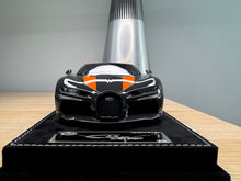 Load image into Gallery viewer, Bugatti Chiron Super Sport 300 - Black Carbon &amp; Orange - 1:18
