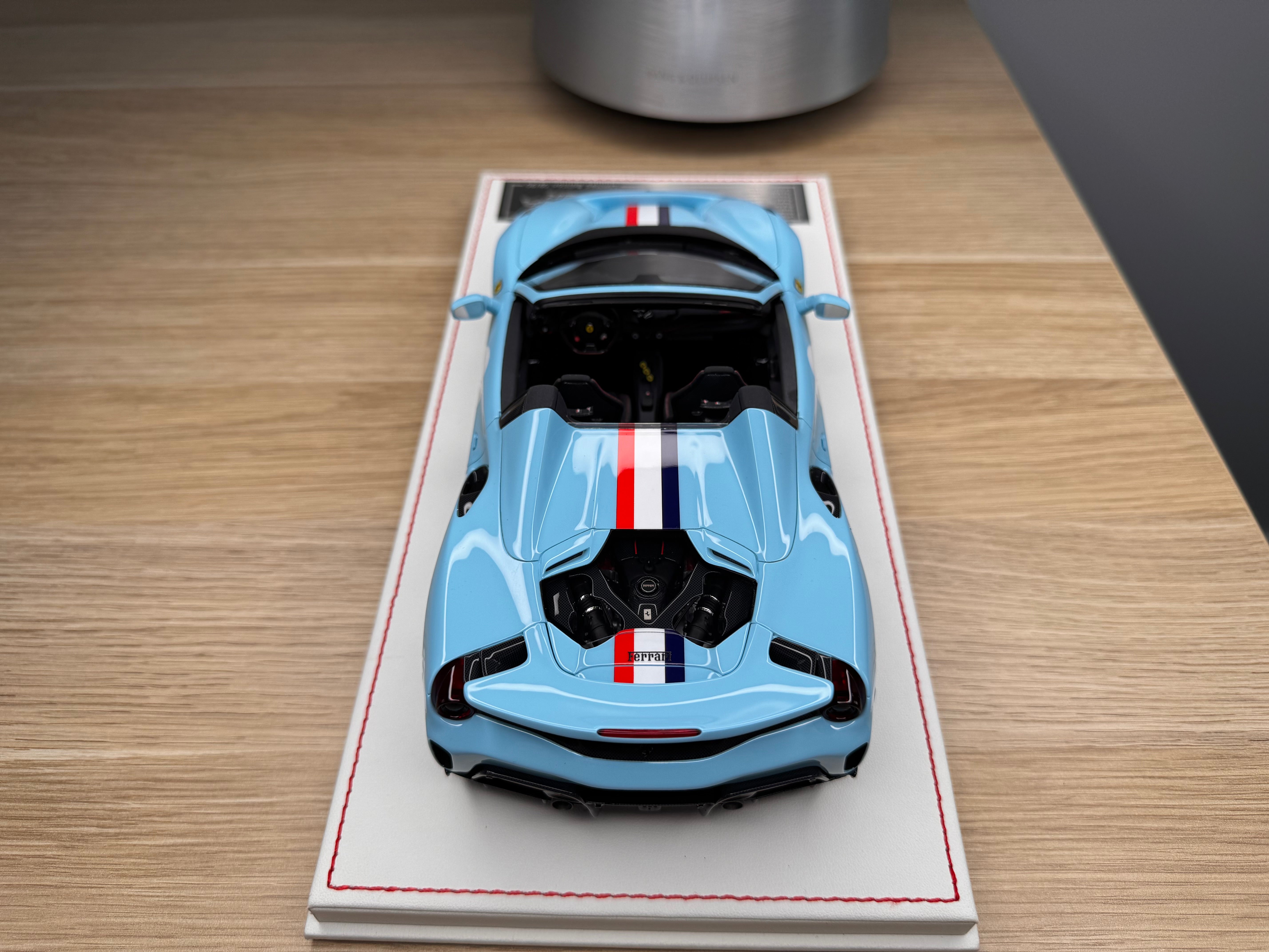Ferrari 488 Pista Spider - Azzurro Laplata - 1:18