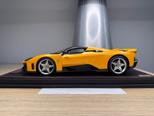 Load image into Gallery viewer, Ferrari F80 - Giallo Triplo Strato - 1:18
