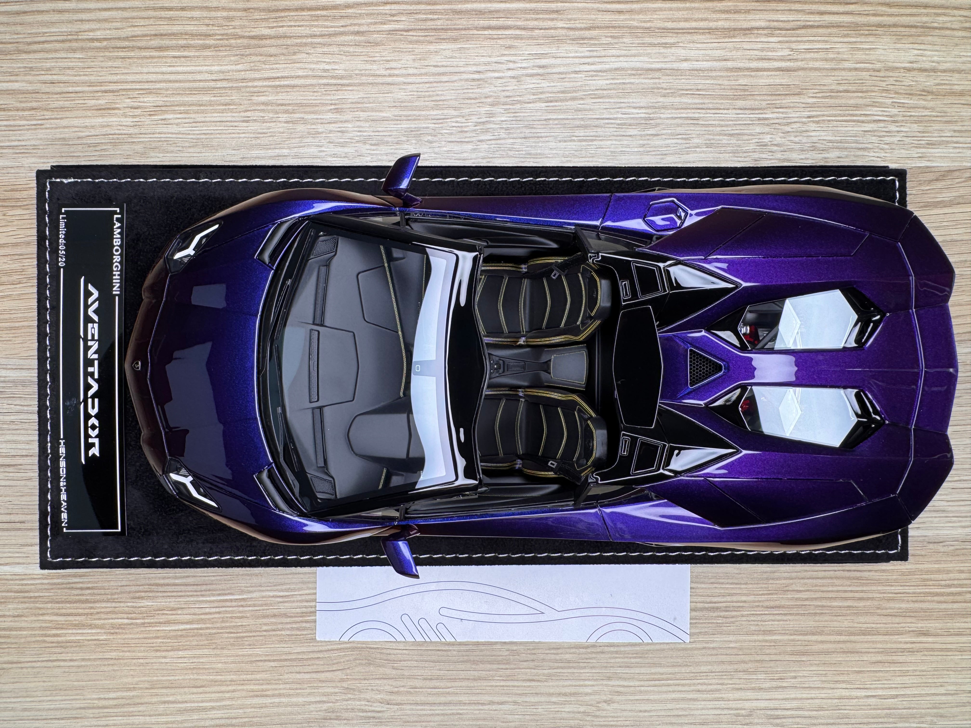 Lamborghini Aventador LP700-4 Roadster - Chameleon Purple - 1:18