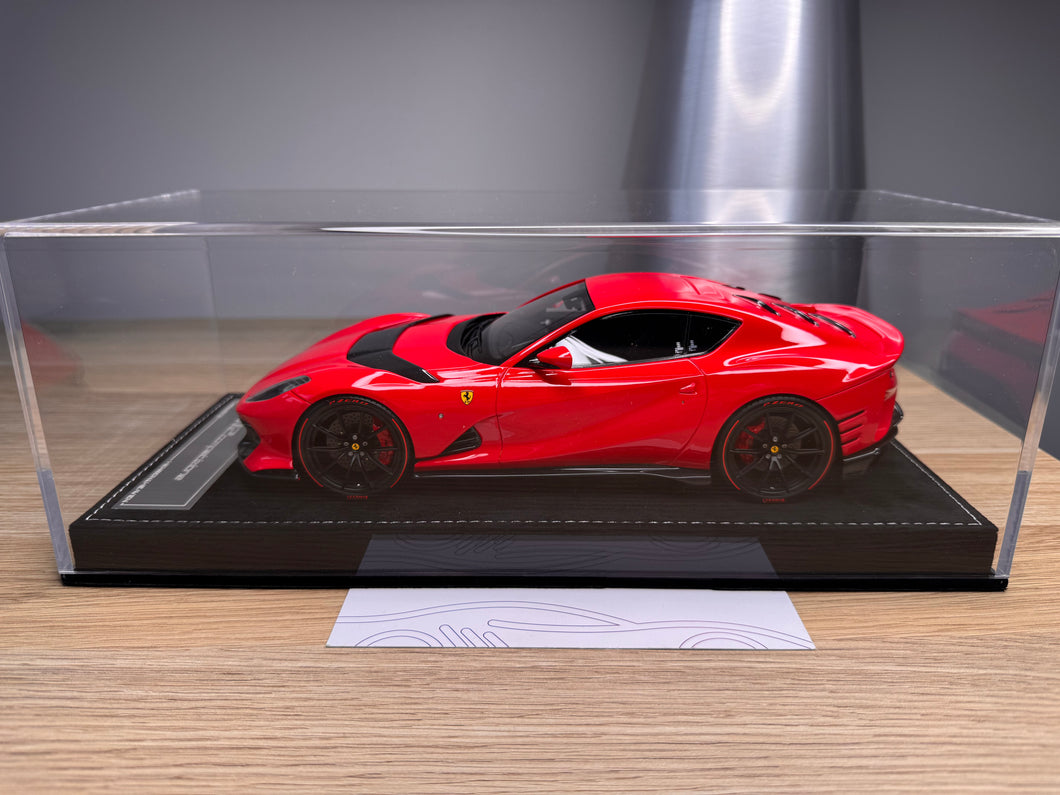 Ferrari 812 Competizione - Rosso Corsa - 1:18