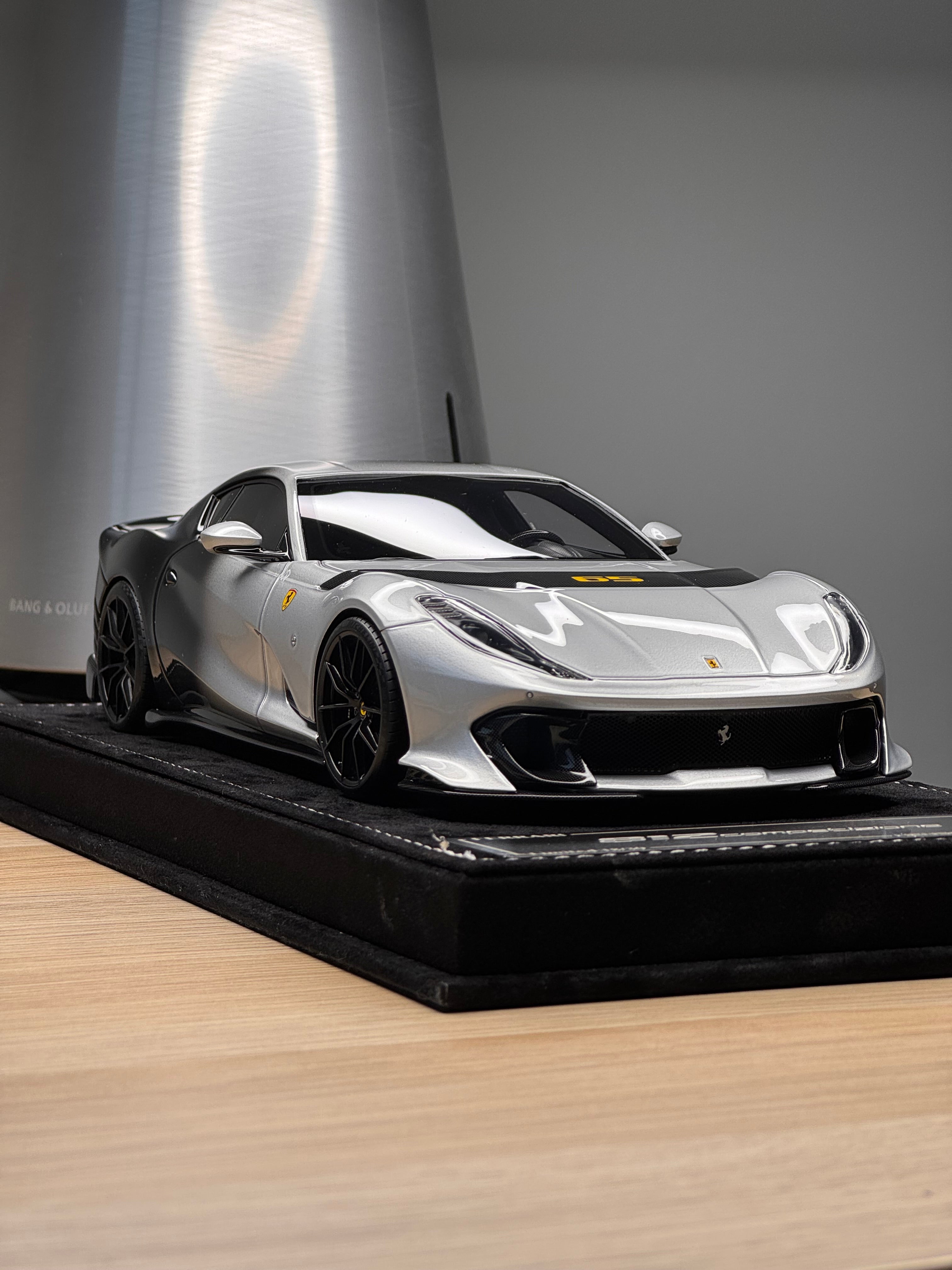Ferrari 812 Competizione - Grigio Titanio & Nero Daytona - 1:18