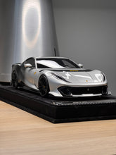 Load image into Gallery viewer, Ferrari 812 Competizione - Grigio Titanio &amp; Nero Daytona - 1:18
