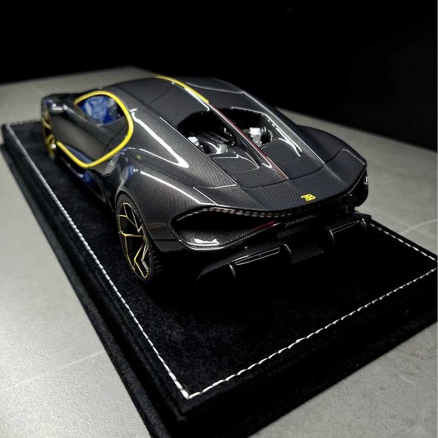 Bugatti Tourbillon - Black Carbon / Gold - 1:18