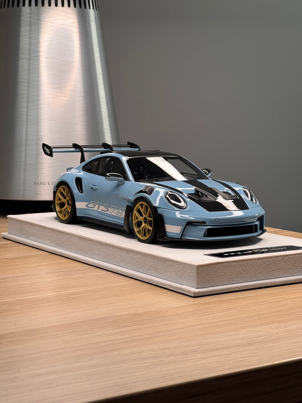 AI MODEL 1/18 992 GT3 RS SKY BLUE Resin High-Quality Collection Car