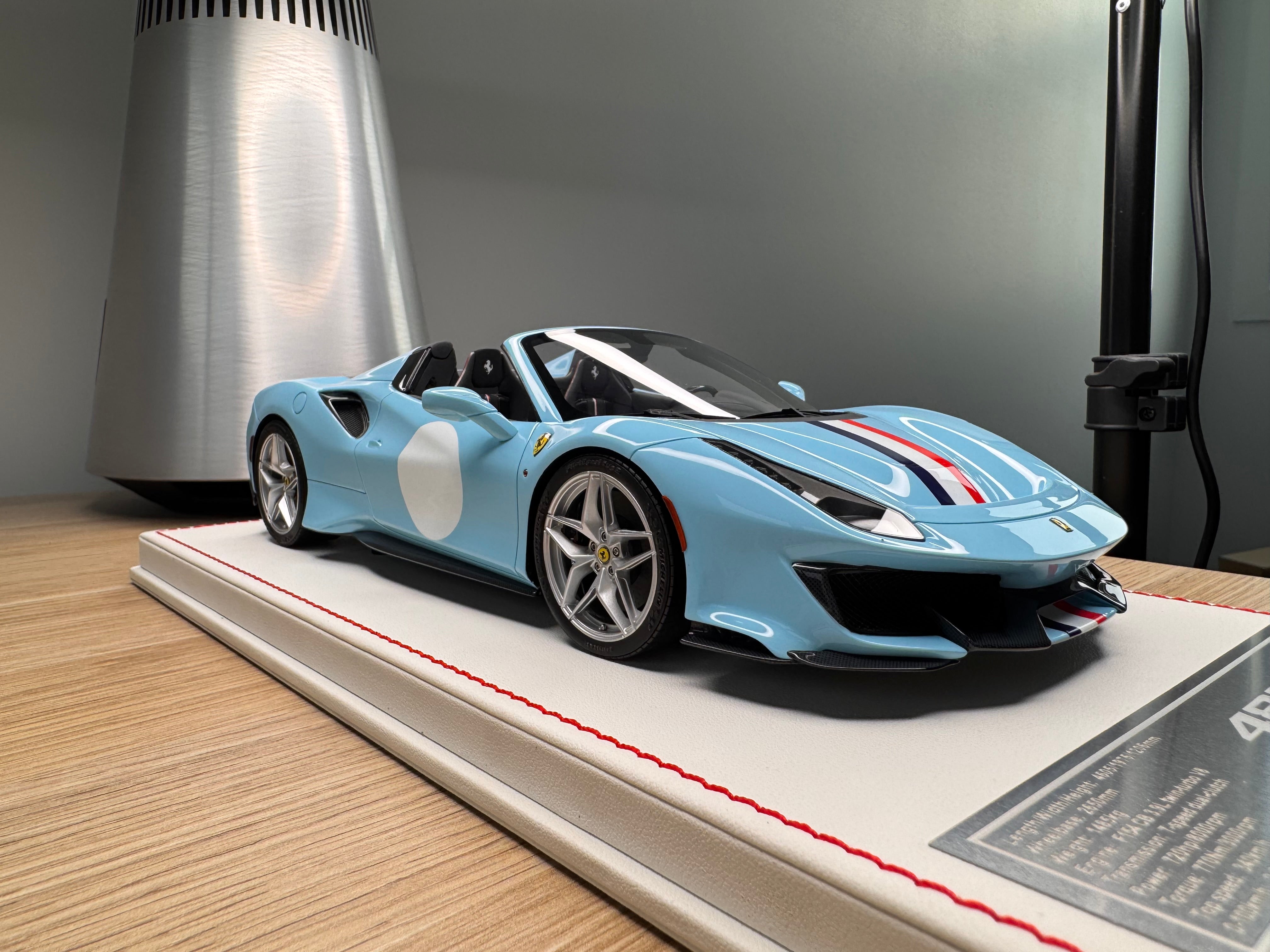 Ferrari 488 Pista Spider - Azzurro Laplata - 1:18