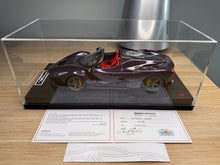 Load image into Gallery viewer, Ferrari LaFerrari Aperta - Viola Hong Kong 1 of 1 - 1:18
