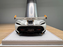 Load image into Gallery viewer, Koenigsegg Jesko 7558 PMC Special Project - Crystal White - 1:18
