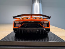 Load image into Gallery viewer, Lamborghini Aventador SVJ - Arancio Atlas - 1:18
