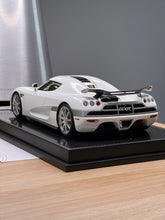 Load image into Gallery viewer, Koenigsegg CCXR - Pearl White - 1:18
