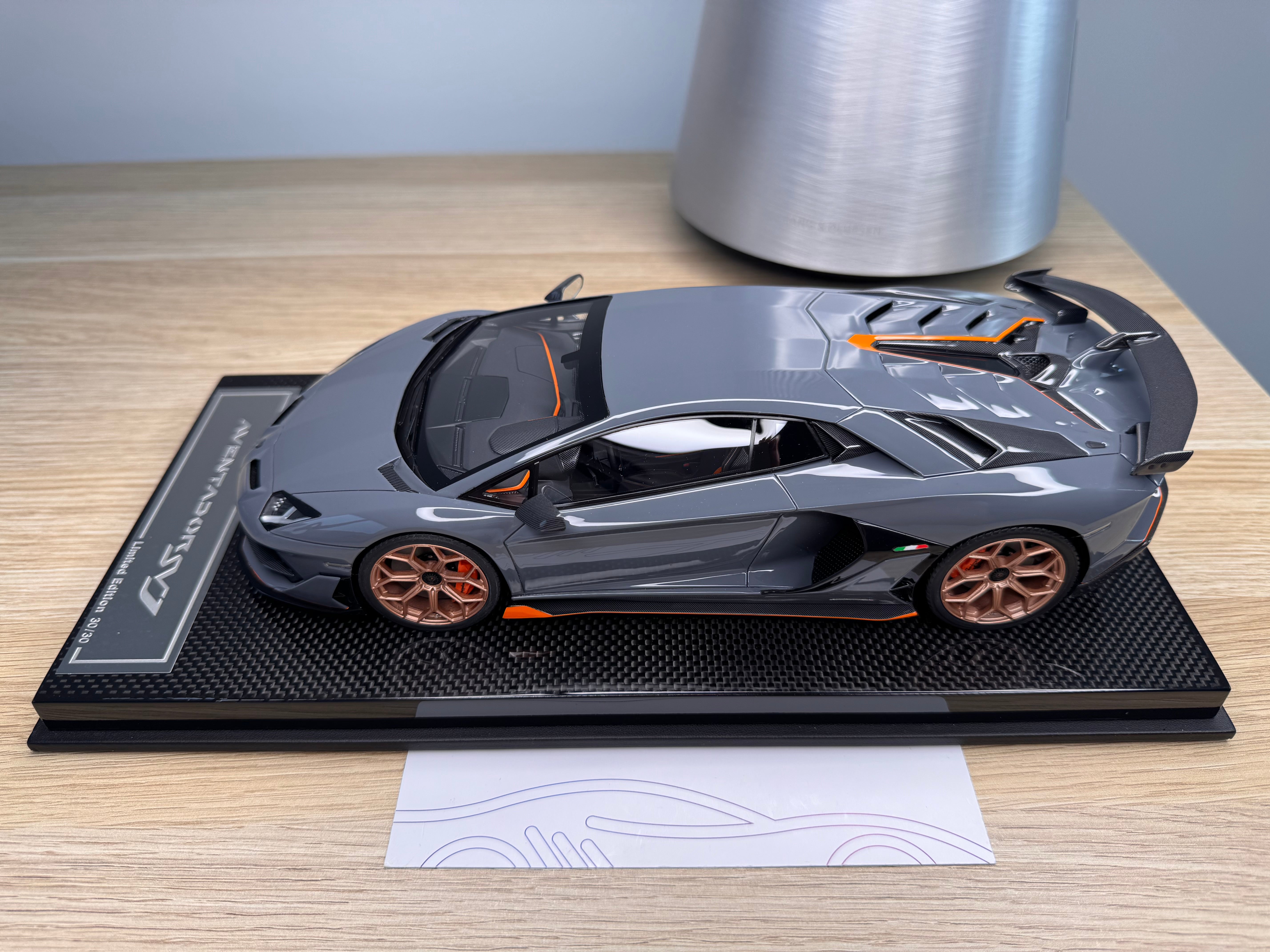 Lamborghini Aventador SVJ - Grigio Telesto - 1:18