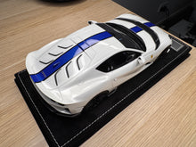 Load image into Gallery viewer, Ferrari 812 Competizione - Fuji White - 1:18
