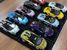 Load image into Gallery viewer, Lamborghini Aventador LP700-4 Roadster - select colour - 1:18
