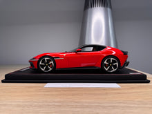 Load image into Gallery viewer, Ferrari 12 Cilindri - Rosso Corsa - 1:18
