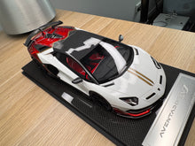 Load image into Gallery viewer, Lamborghini Aventador SVJ - Pearl White / Rosso Khonsu - 1:18
