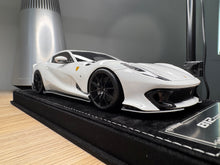 Load image into Gallery viewer, Ferrari 812 Competizione - Arcobaleno Lucido - 1:18
