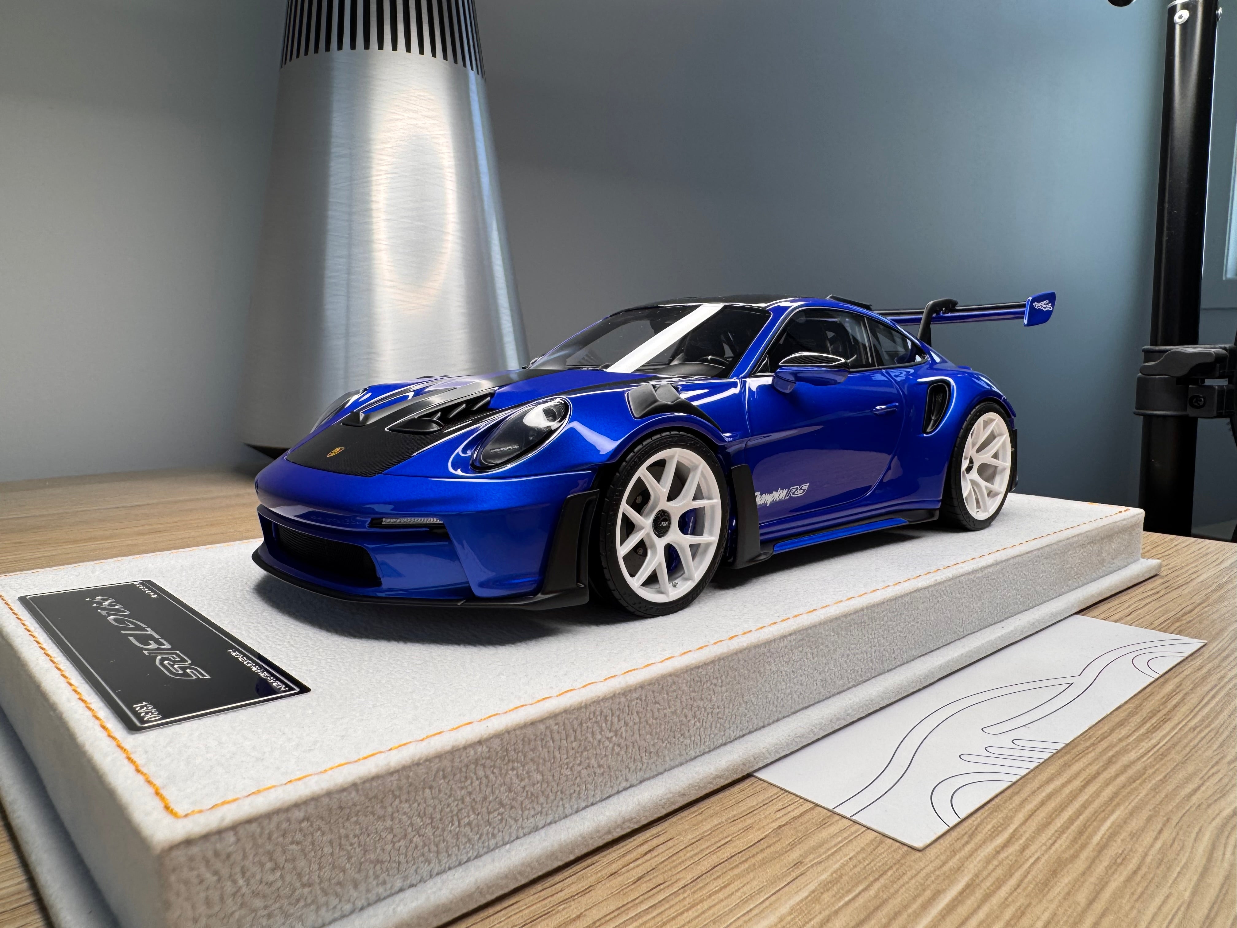 Porsche 911 992 GT3RS - Metallic Blue - 1:18
