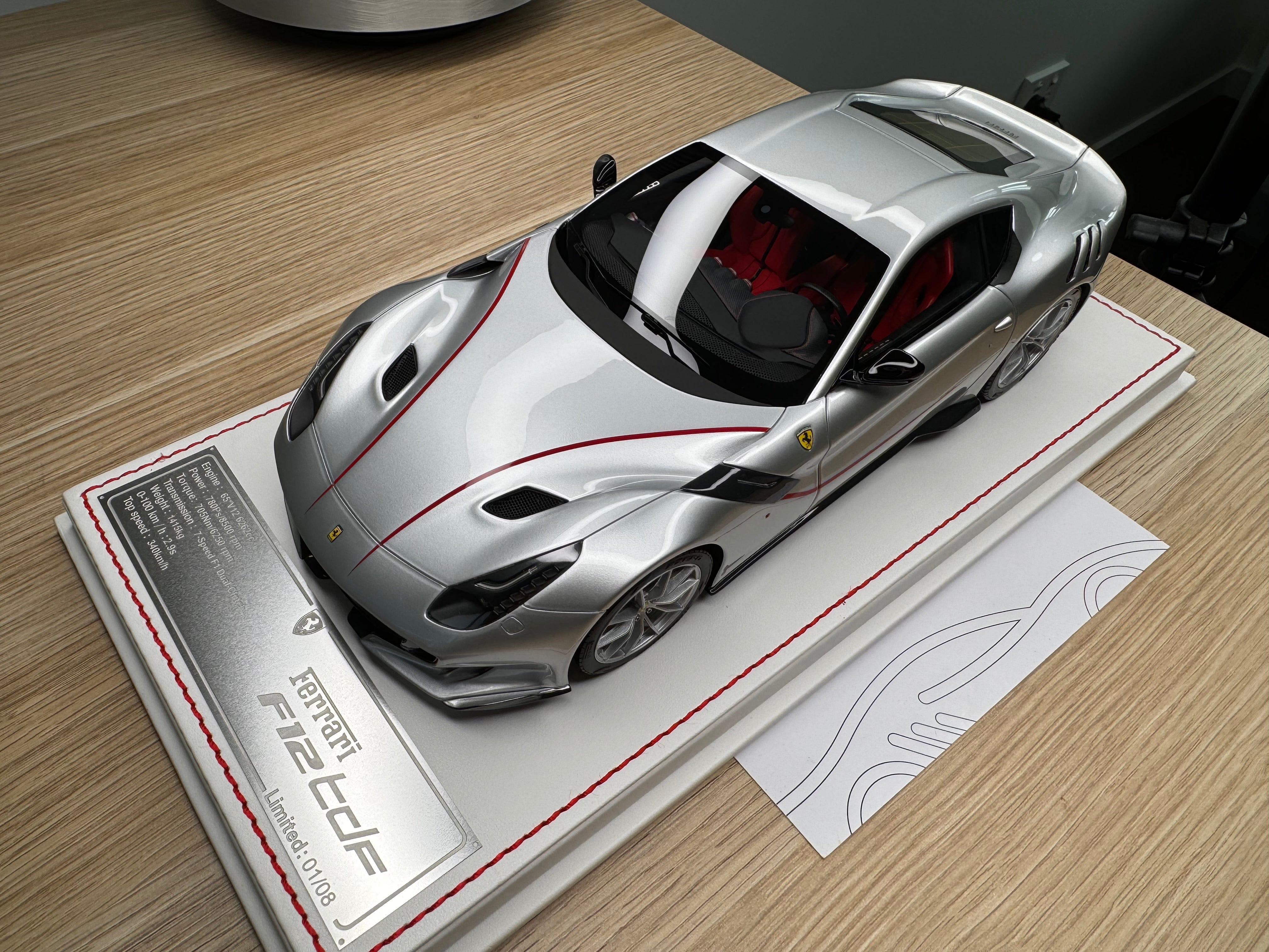 Ferrari F12tdf - Metallic Silver - 1:18