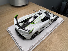 Load image into Gallery viewer, Koenigsegg Jesko 7362 PMC Special Project - Crystal White - 1:18
