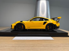 Load image into Gallery viewer, Porsche 911 GT2RS - Racing Yellow - 1:18
